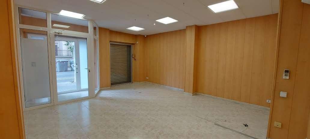 Retail in Barcelona, Barcelona for lease Interior Photo- Image 1 of 13