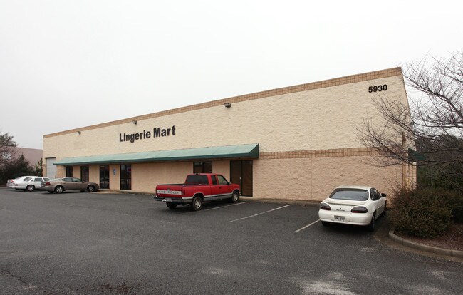 More details for 5930 Gateway Dr, Alpharetta, GA - Industrial for Lease