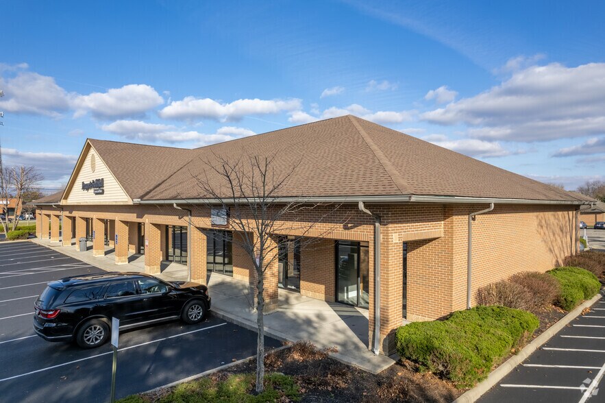 3899 Indian Ripple Rd, Dayton, OH à louer - Photo du bâtiment - Image 2 de 10
