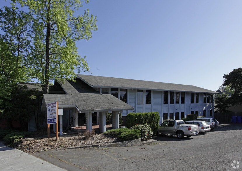4242 SE Milwaukie Ave, Portland, OR for lease - Building Photo - Image 1 of 18