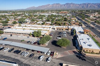 899 N Wilmot Rd, Tucson, AZ - Aérien  Vue de la carte - Image1