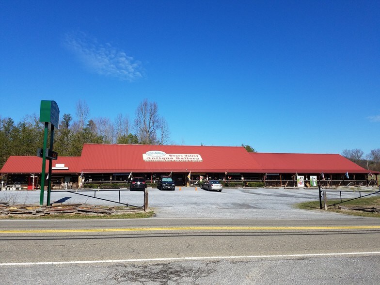 3234 Wears Valley Rd, Sevierville, TN à vendre - Photo du bâtiment - Image 2 de 3
