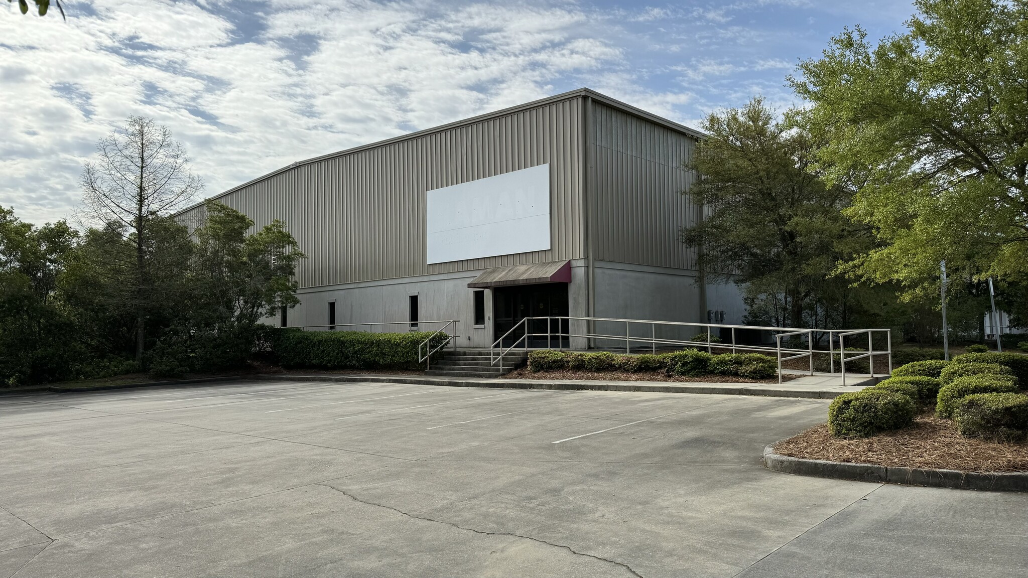 231 Bourne Blvd, Savannah, GA for lease Building Photo- Image 1 of 11