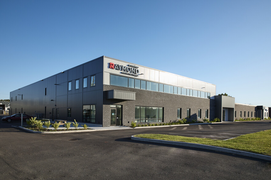 2927-2929 Av Kepler, Québec, QC for lease - Building Photo - Image 1 of 13