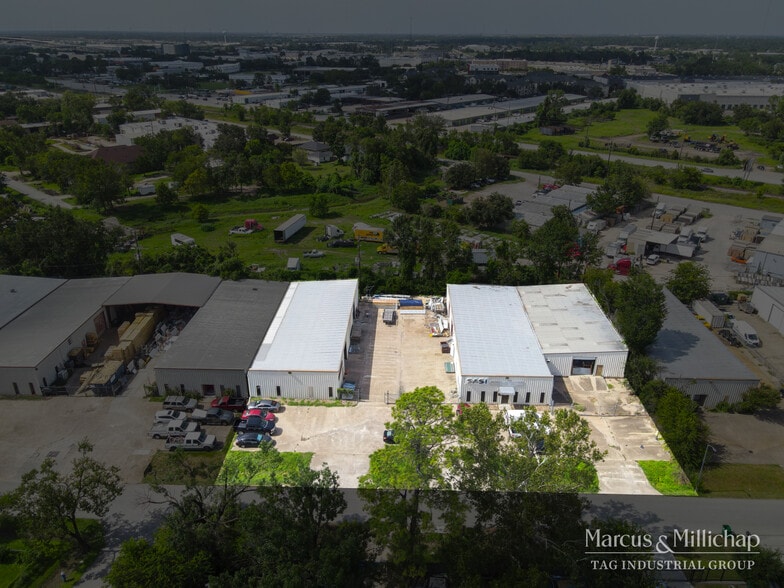 10038 Talley Ln, Houston, TX for lease - Building Photo - Image 2 of 7