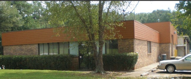 Plus de détails pour 4625 Stonegate Industrial Blvd, Stone Mountain, GA - Industriel à louer