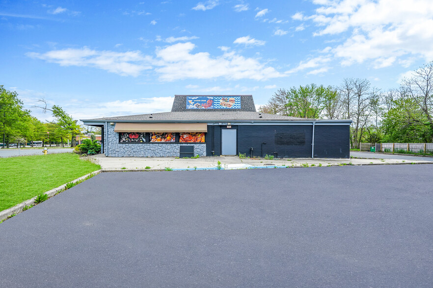 3720 Rt 112, Coram, NY à vendre - Photo du bâtiment - Image 1 de 1