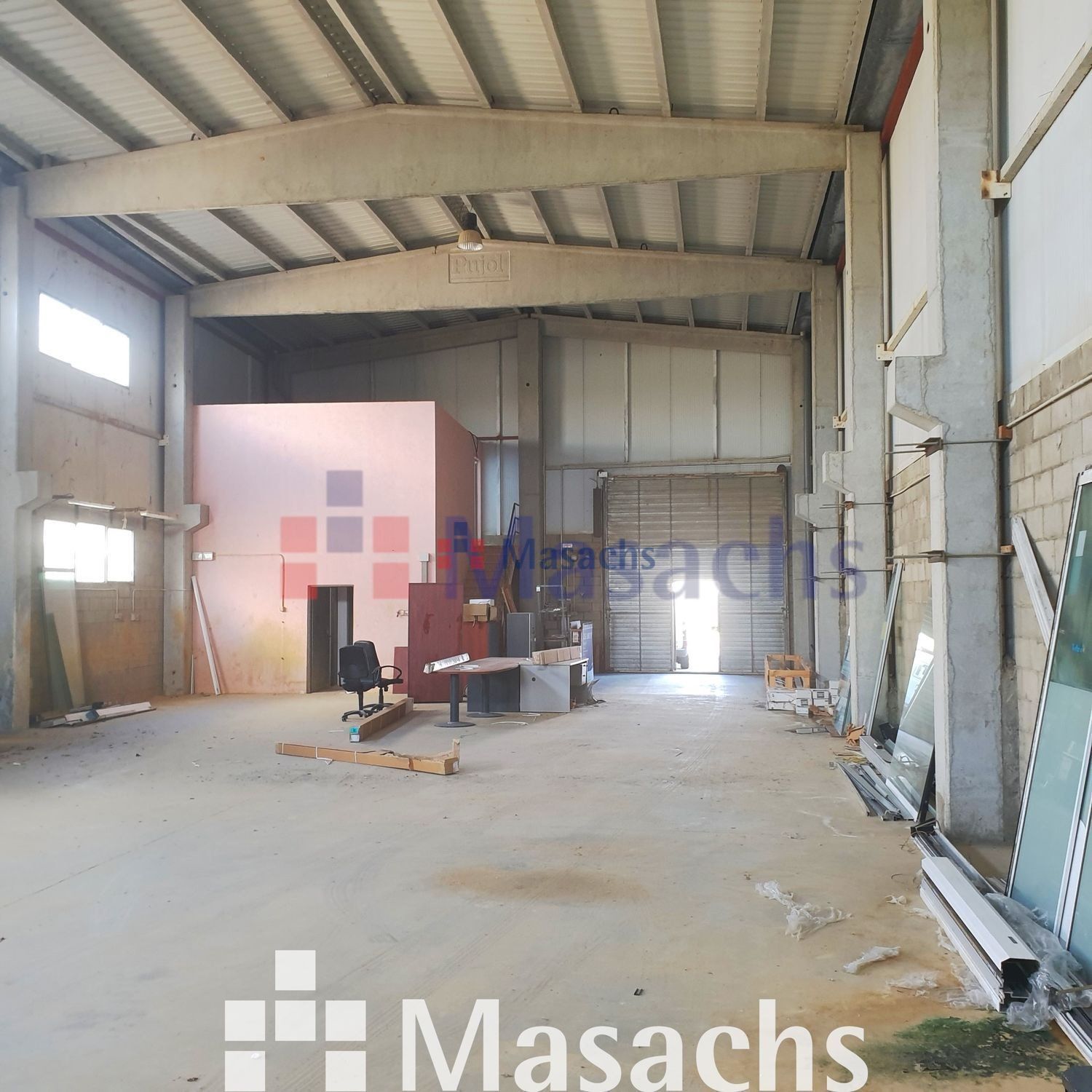 Industrial in La Bisbal d'Empordà, Gerona for lease Interior Photo- Image 1 of 8