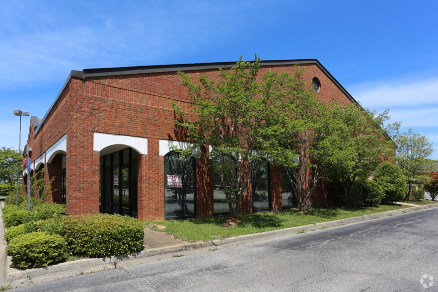 3453 Mcgehee Rd, Montgomery, AL à vendre - Photo du bâtiment - Image 2 de 4