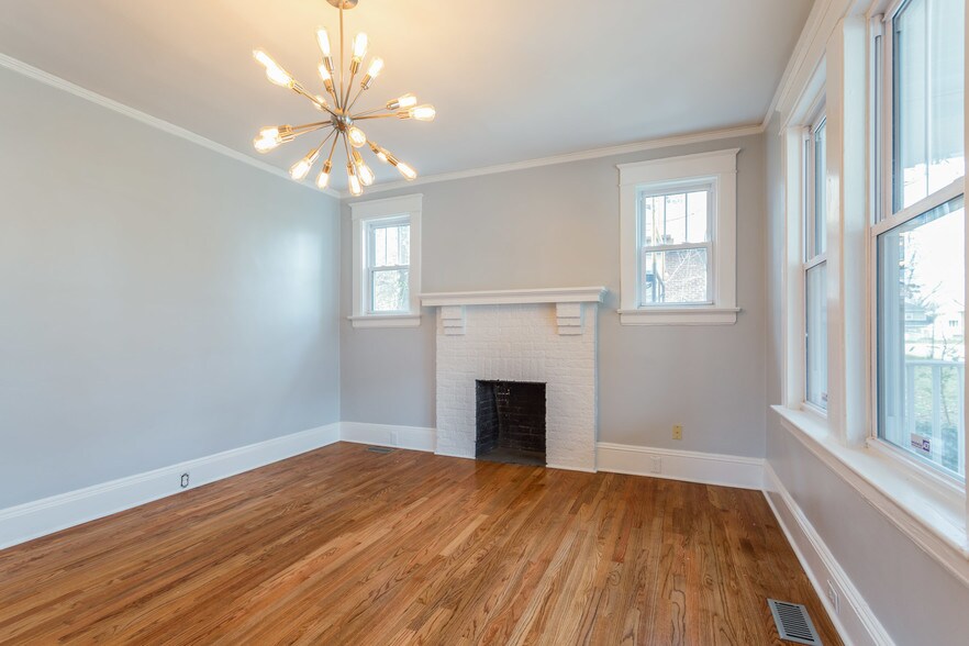 804 Edenton St, Raleigh, NC à louer - Photo intérieure - Image 3 de 13