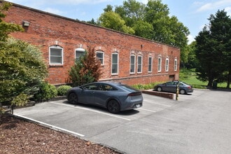 2622 Broad St, Chattanooga, TN for lease Interior Photo- Image 2 of 4