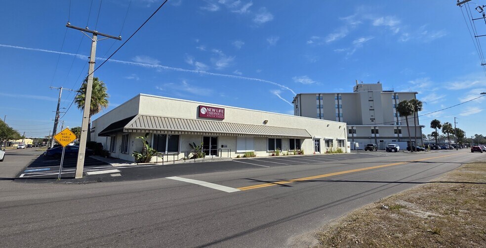 1002 S Church Ave, Tampa, FL à louer - Photo du bâtiment - Image 3 de 10