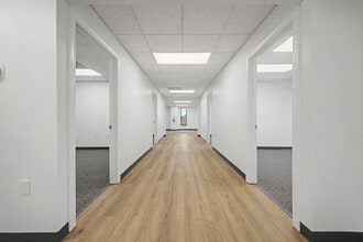 1349 South Park Dr, Kernersville, NC for lease Interior Photo- Image 2 of 9