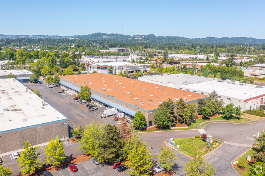 10975 SW 11th St, Beaverton, OR for lease - Primary Photo - Image 1 of 4