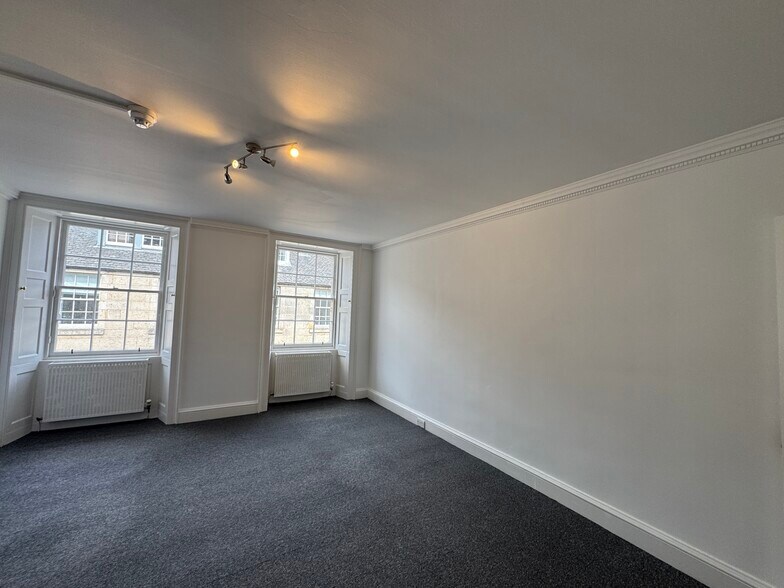 6 Hill St, Edinburgh à louer - Photo du bâtiment - Image 3 de 11