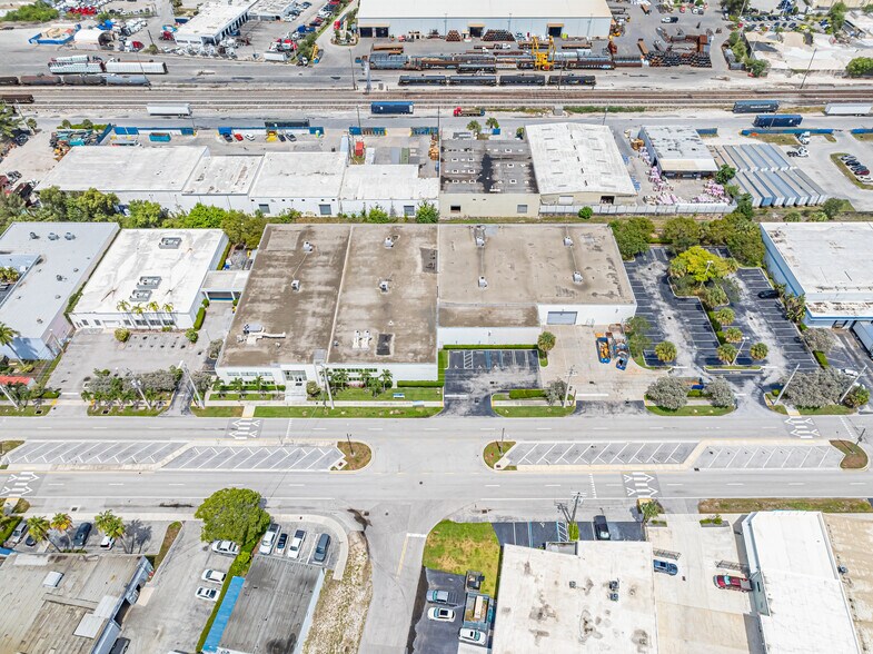 3000 SW 2nd Ave, Fort Lauderdale, FL à vendre - Photo du bâtiment - Image 2 de 32