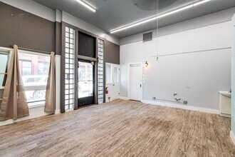 111 5th Ave S, La Crosse, WI à louer Photo intérieure- Image 2 de 9