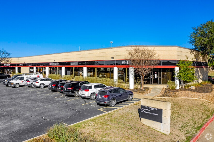 5407-5419 Bandera Rd, San Antonio, TX for lease - Primary Photo - Image 1 of 9