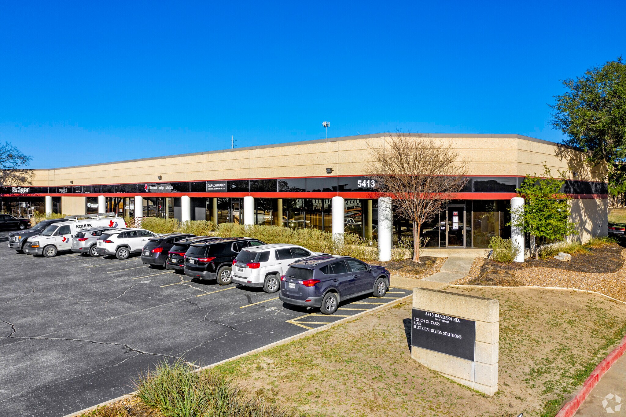 5407-5419 Bandera Rd, San Antonio, TX à louer Photo du bâtiment- Image 1 de 10