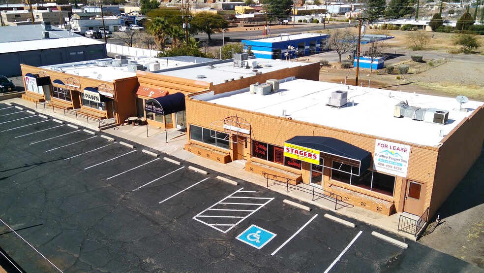 833 E Fry Blvd, Sierra Vista, AZ for lease - Building Photo - Image 1 of 6