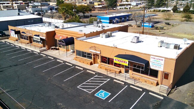 Plus de détails pour 833 E Fry Blvd, Sierra Vista, AZ - Bureau/Commerce de détail, Commerce de détail à louer