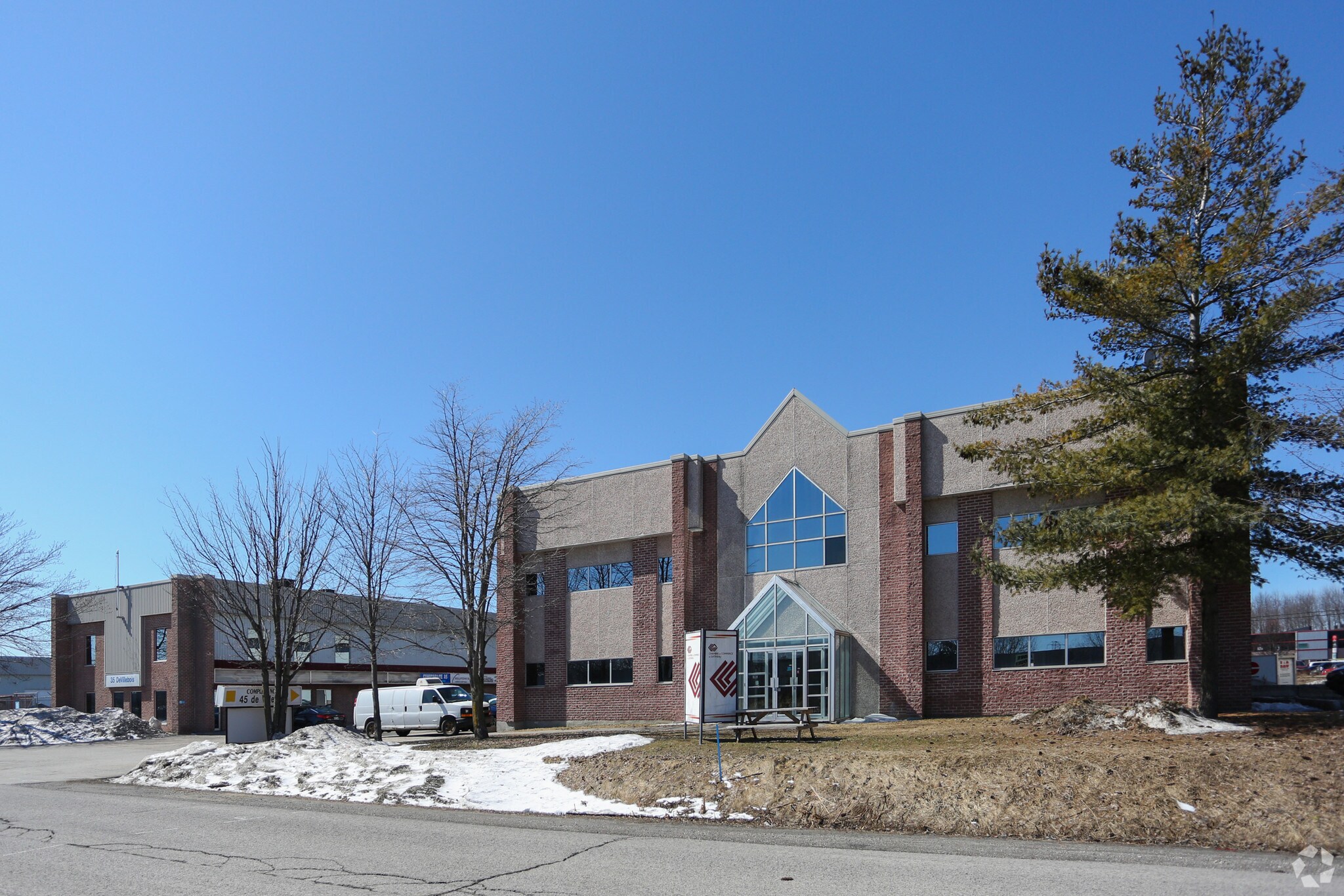 35-45 Rue de Villebois, Gatineau, QC for sale Building Photo- Image 1 of 1