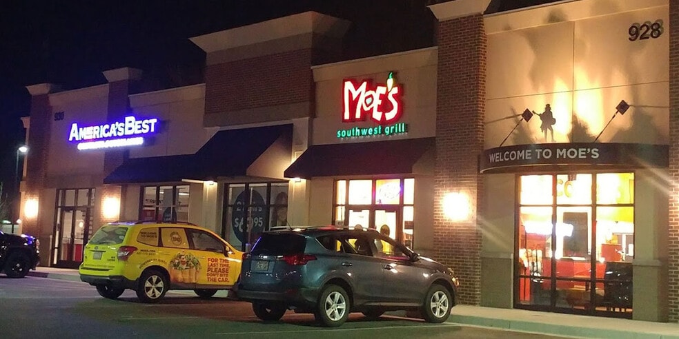 928 W Antelope Dr, Layton, UT for sale - Building Photo - Image 3 of 12