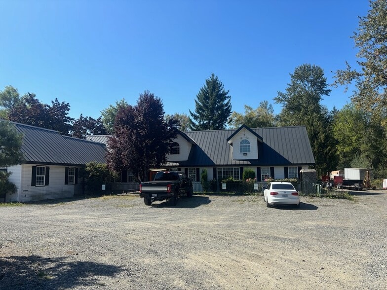 13018 Canyon Rd E, Puyallup, WA for lease - Building Photo - Image 2 of 4