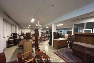 Flex in Villeurbanne for lease Interior Photo- Image 2 of 5