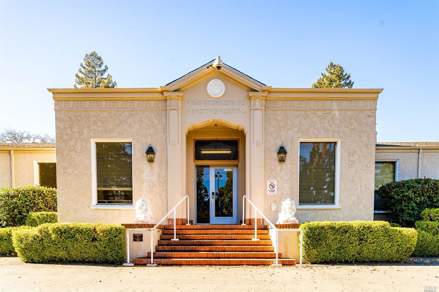 1 Madrone St, Willits, CA à vendre Photo du bâtiment- Image 1 de 1