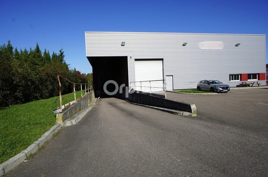 Industrial in Dijon for lease - Building Photo - Image 2 of 7
