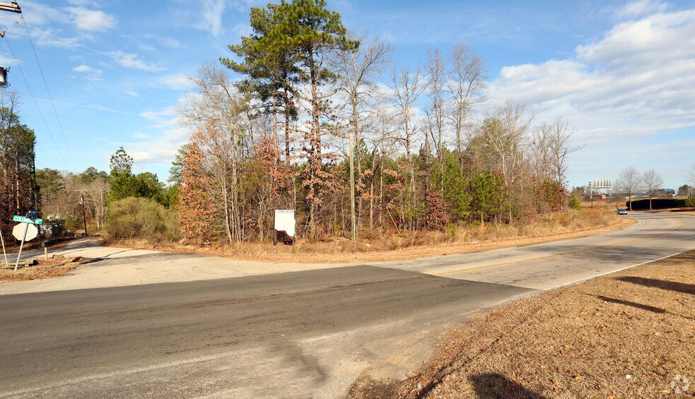Columbiana Dr, Irmo, SC à vendre - Photo du bâtiment - Image 1 de 1