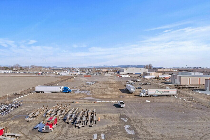 2404 S Hayden Rd, Airway Heights, WA à vendre - Photo du bâtiment - Image 3 de 6