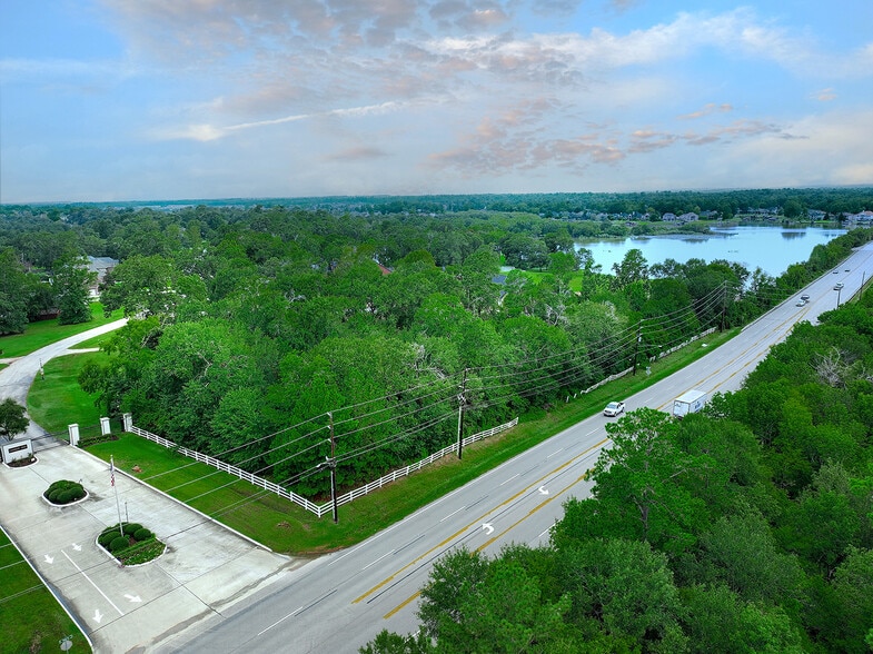 15900 Walden Rd, Montgomery, TX à vendre - Photo du bâtiment - Image 2 de 9