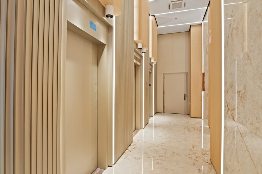 363 Penn Plaza, New York, NY for lease - Interior Photo - Image 3 of 10