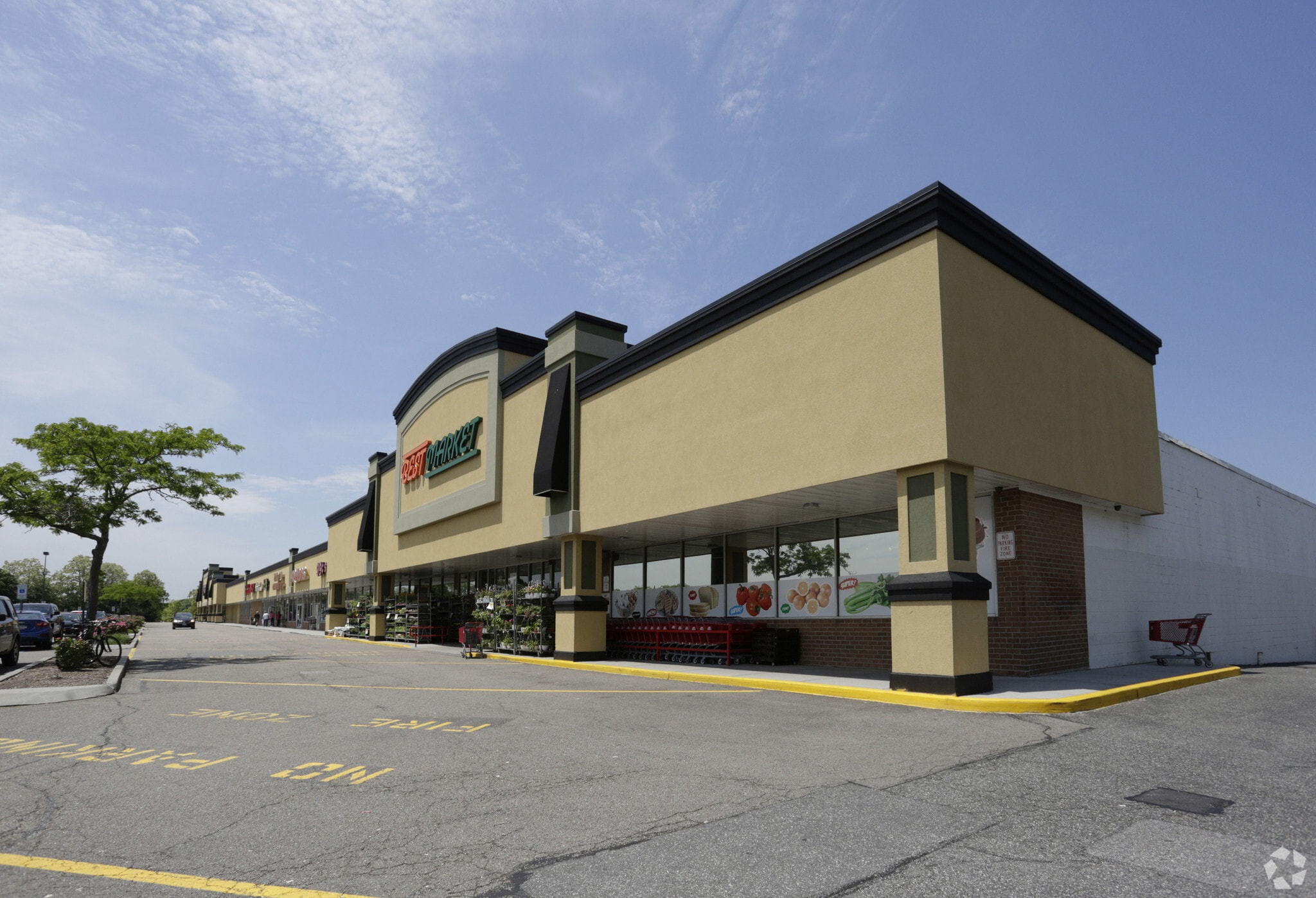 1088-1791 Old Country Rd, Riverhead, NY for lease Primary Photo- Image 1 of 38