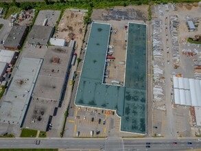 7527-7583 Boul Henri-Bourassa E, Montréal, QC - Aerial  map view - Image1