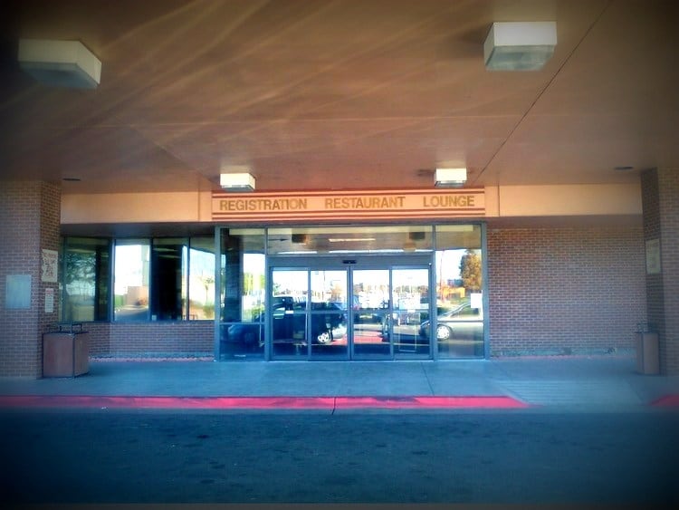 1441 E Brooks Rd, Memphis, TN à vendre - Photo du bâtiment - Image 2 de 20