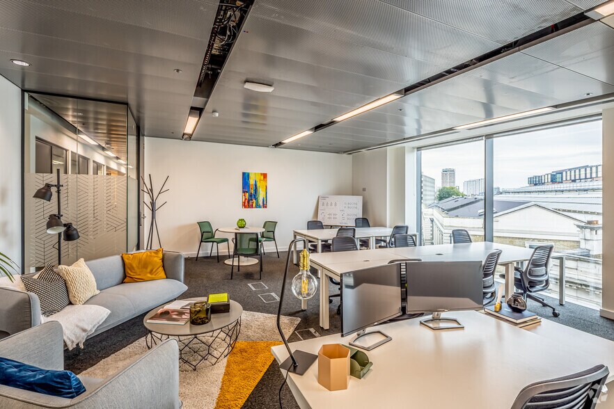 25 Wilton Rd, Londres à louer - Photo intérieure - Image 1 de 18