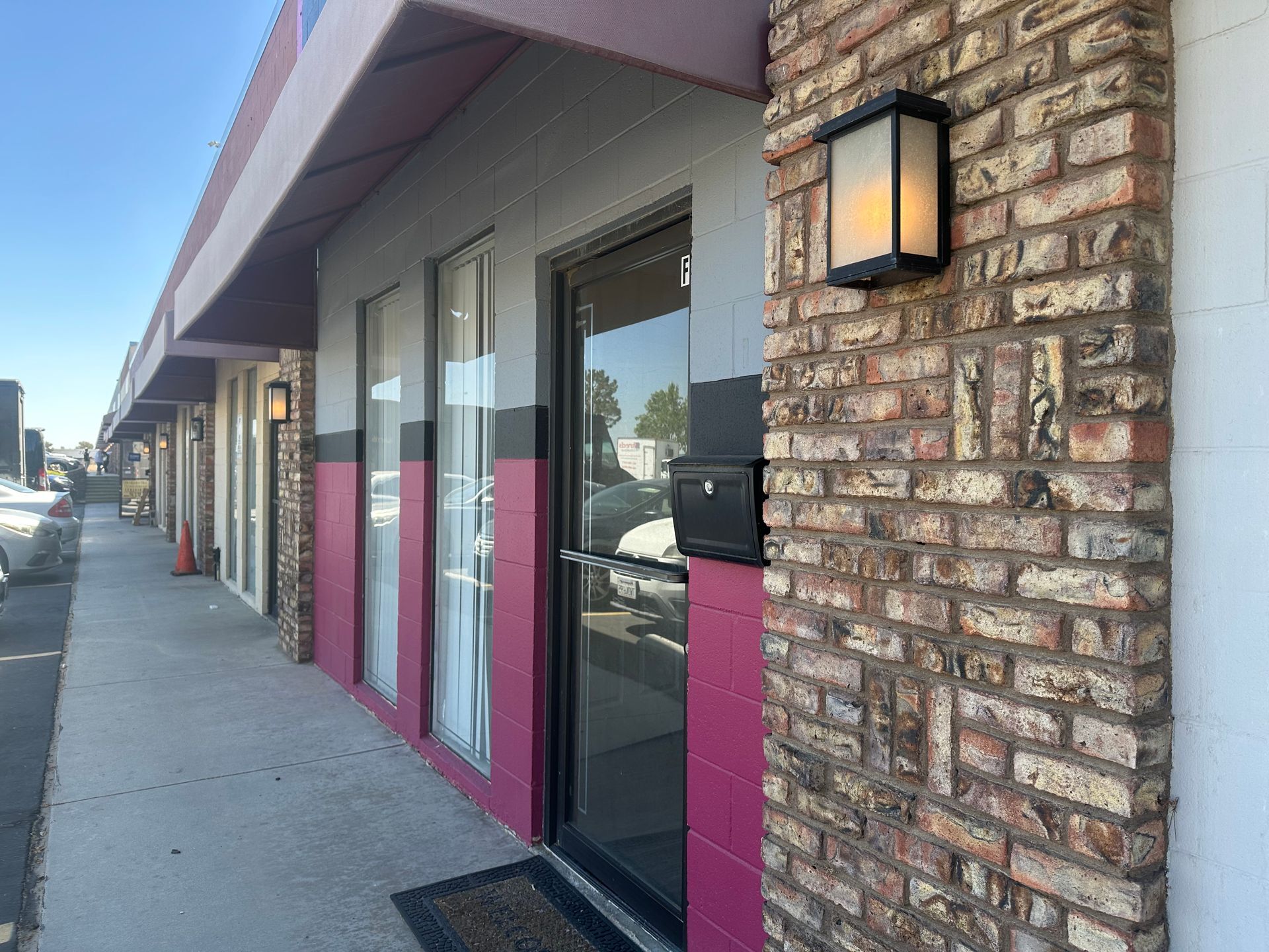 42156 10th St W, Lancaster, CA for lease Building Photo- Image 1 of 8