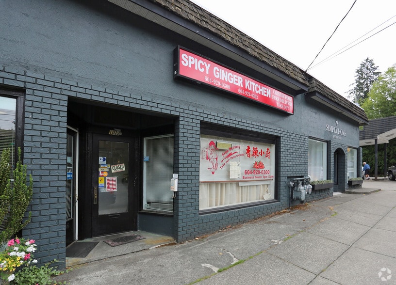 Deep Cove and Mount Seymour portfolio of 2 properties for sale on LoopNet.ca - Primary Photo - Image 2 of 2