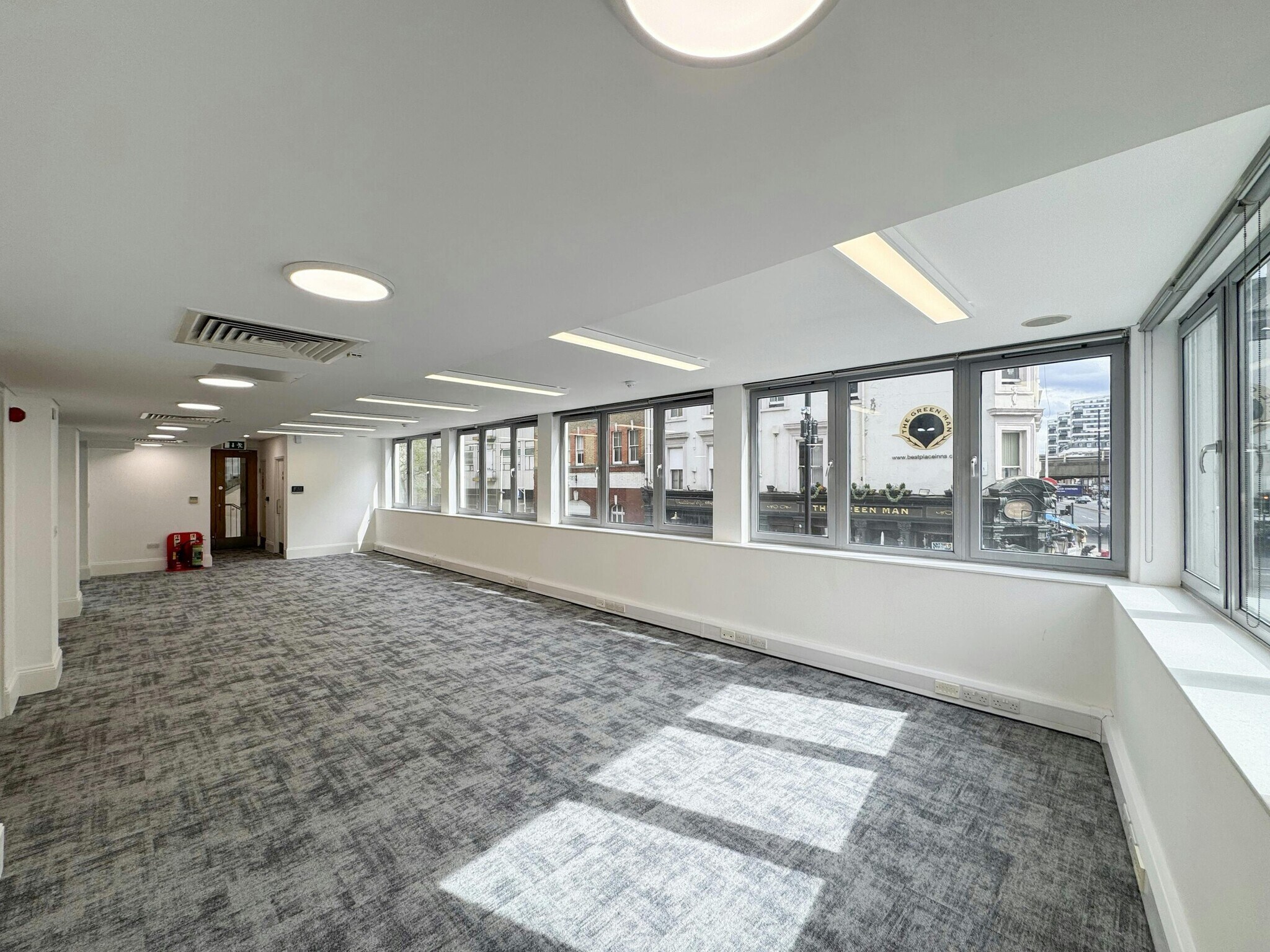 1 Bell St, London for lease Interior Photo- Image 1 of 8