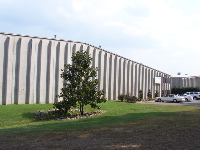 3023 Mayo St, Dalton, GA for lease Primary Photo- Image 1 of 2