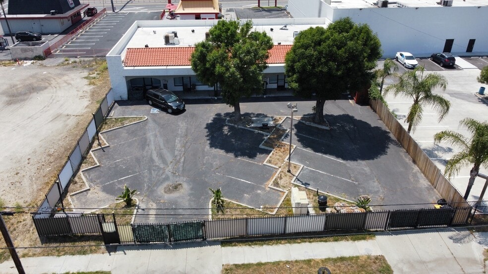 460 S Stoddard Ave, San Bernardino, CA for sale - Building Photo - Image 3 of 29