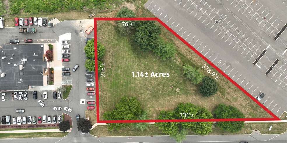 337 Applegarth Rd, Monroe Township, NJ à louer - Photo du bâtiment - Image 2 de 3
