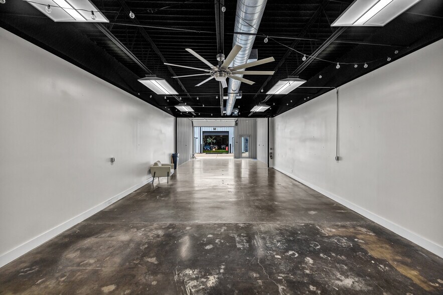 4512-4532 E 51st St, Tulsa, OK à louer - Photo du bâtiment - Image 2 de 6