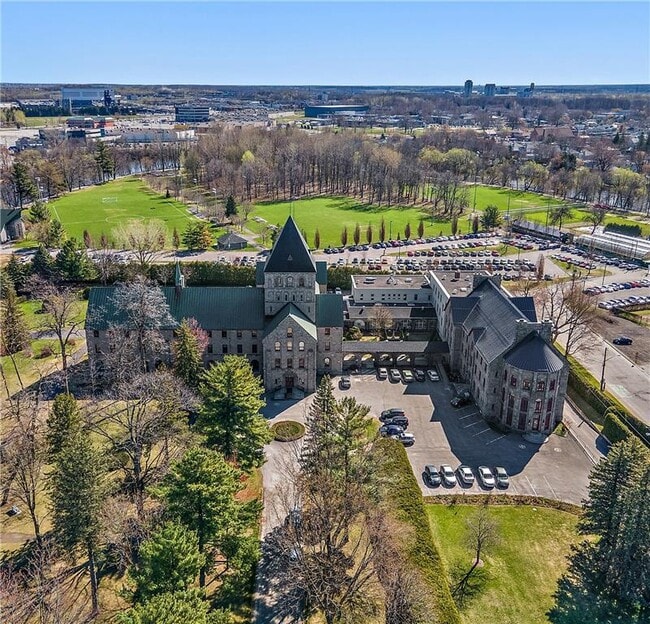 Plus de détails pour 120-132 Rue Saint-Charles-Borromée N, Joliette, QC - Spécialité à vendre