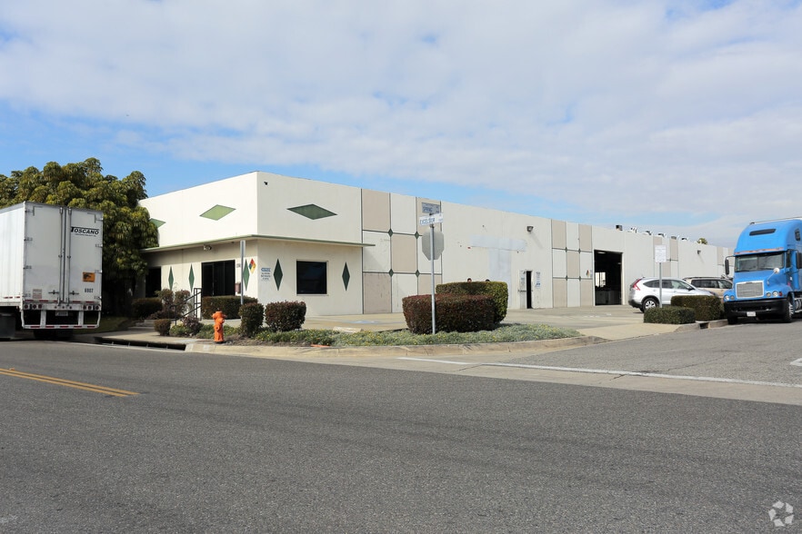 13659 Excelsior Dr, Santa Fe Springs, CA for lease - Primary Photo - Image 1 of 5