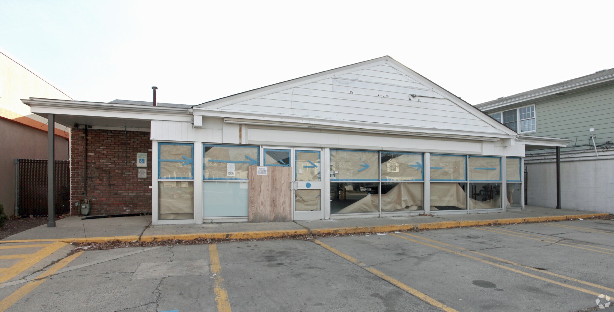1247 Roosevelt Ave, Carteret, NJ for lease Primary Photo- Image 1 of 7