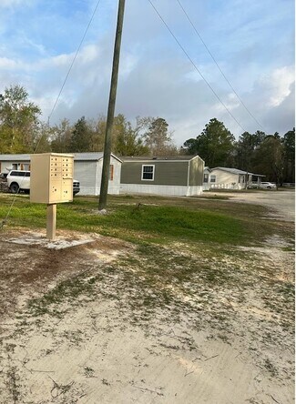 Plus de détails pour 154 NW Alpata Ct, Lake City, FL - Multi-résidentiel à vendre